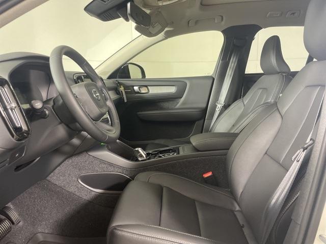 new 2025 Volvo XC40 car, priced at $50,015
