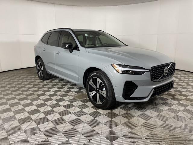 new 2025 Volvo XC60 Plug-In Hybrid car, priced at $63,895