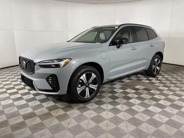 new 2025 Volvo XC60 Plug-In Hybrid car, priced at $63,895