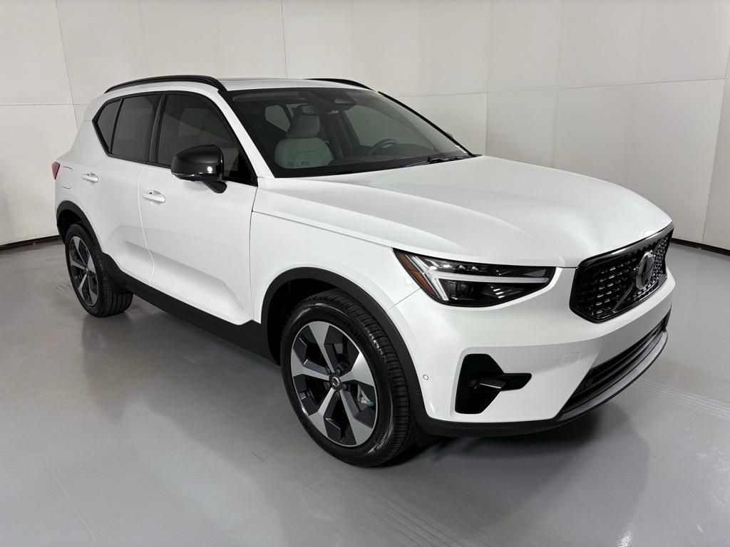 new 2026 Volvo XC40 car, priced at $48,375