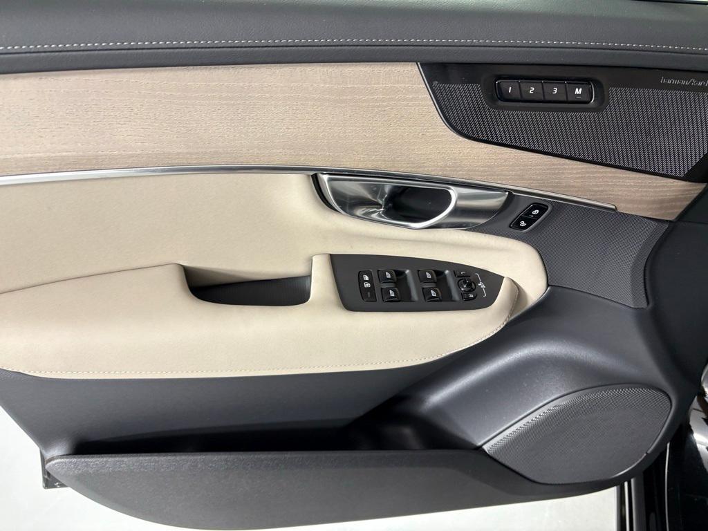 new 2026 Volvo XC90 Plug-In Hybrid car, priced at $82,625