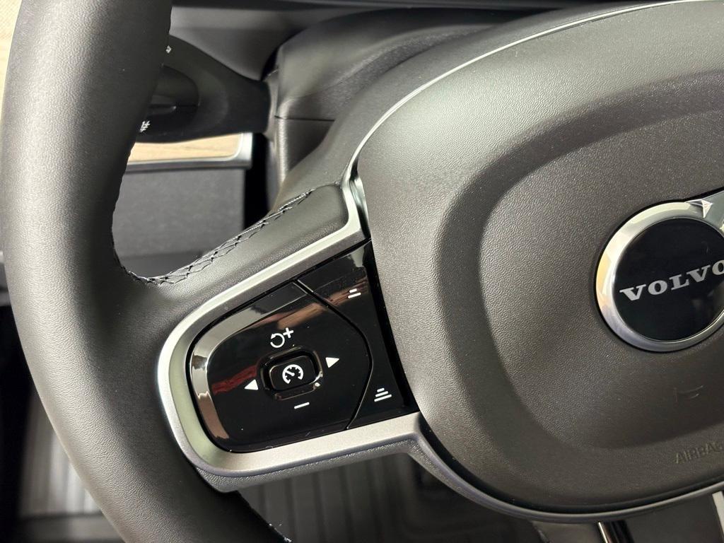 new 2026 Volvo XC90 Plug-In Hybrid car, priced at $82,625