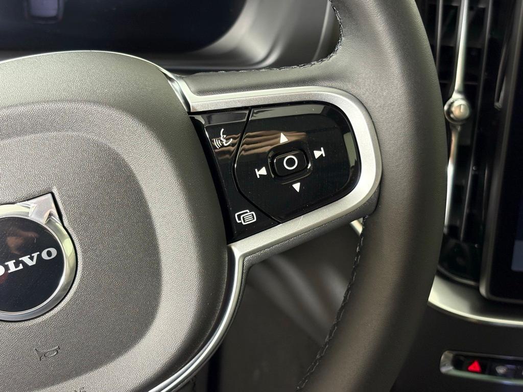 new 2026 Volvo XC90 Plug-In Hybrid car, priced at $82,625