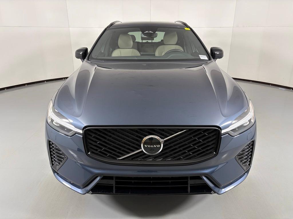 new 2026 Volvo XC60 car, priced at $55,425