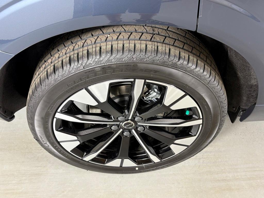 new 2026 Volvo XC60 car, priced at $55,425