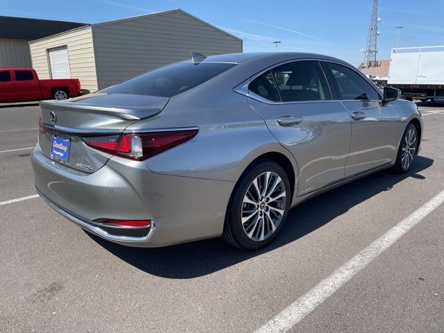 used 2019 Lexus ES 300h car, priced at $31,500