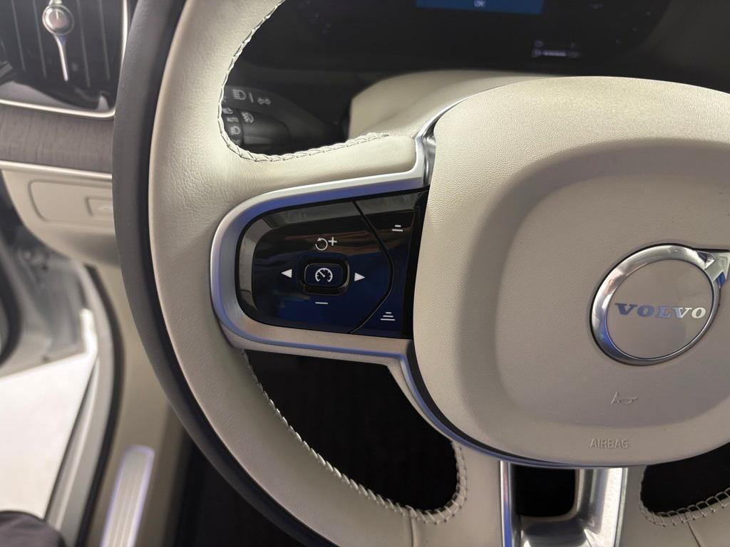 new 2026 Volvo XC90 Plug-In Hybrid car, priced at $84,580