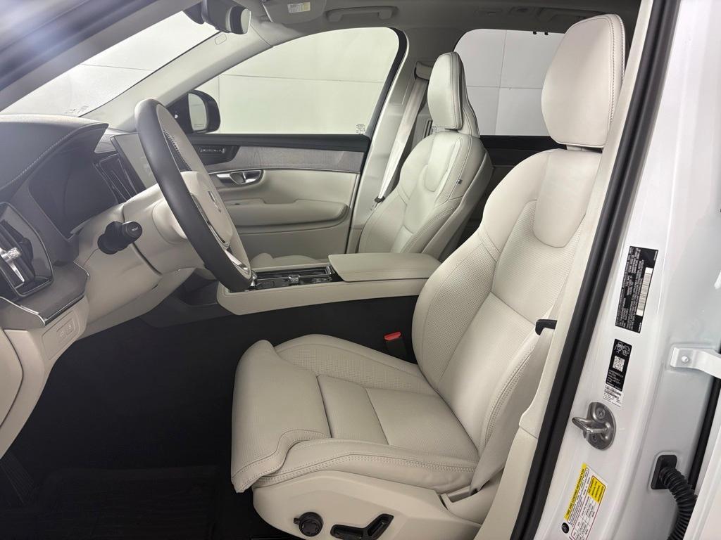 new 2026 Volvo XC90 Plug-In Hybrid car, priced at $84,580