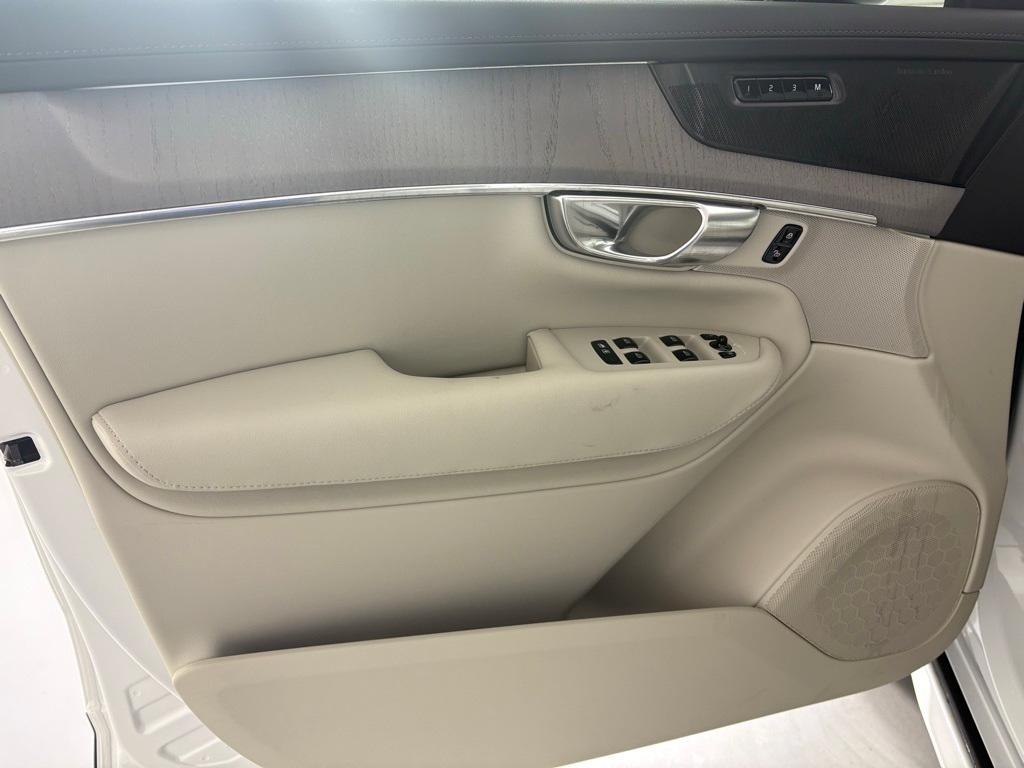 new 2026 Volvo XC90 Plug-In Hybrid car, priced at $84,580