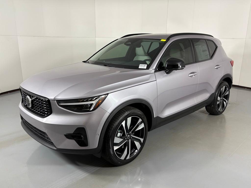 new 2026 Volvo XC40 car, priced at $51,975