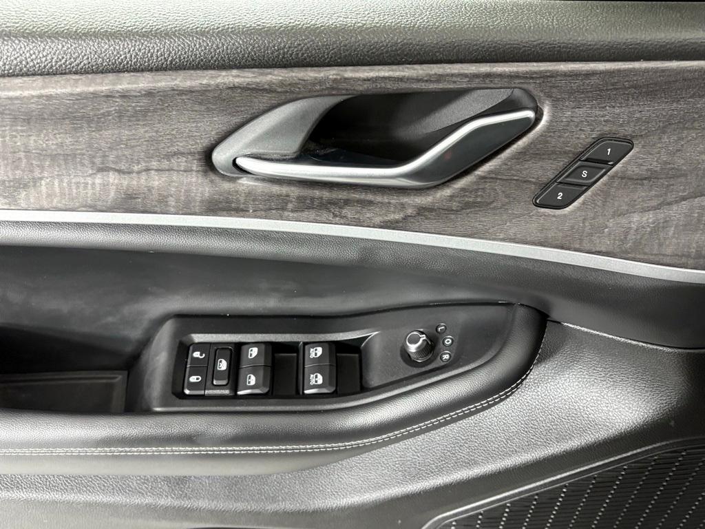 used 2023 Jeep Grand Cherokee car, priced at $26,500