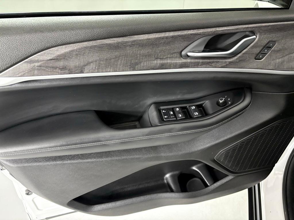 used 2023 Jeep Grand Cherokee car, priced at $26,500