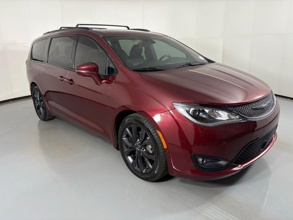 used 2018 Chrysler Pacifica car, priced at $9,500