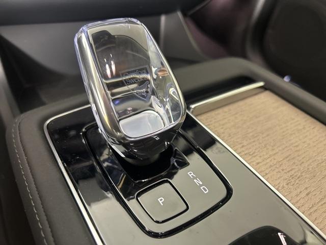 new 2025 Volvo XC90 car, priced at $65,440