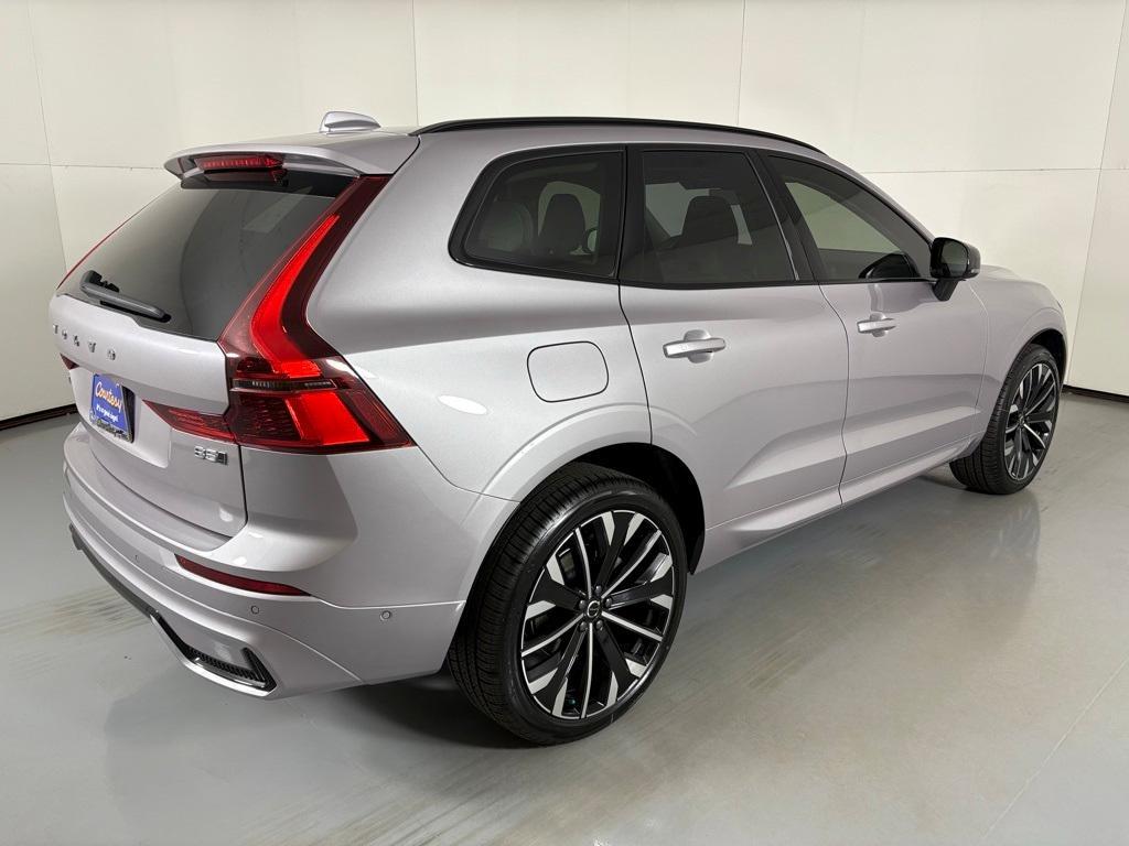 new 2026 Volvo XC60 car, priced at $60,965