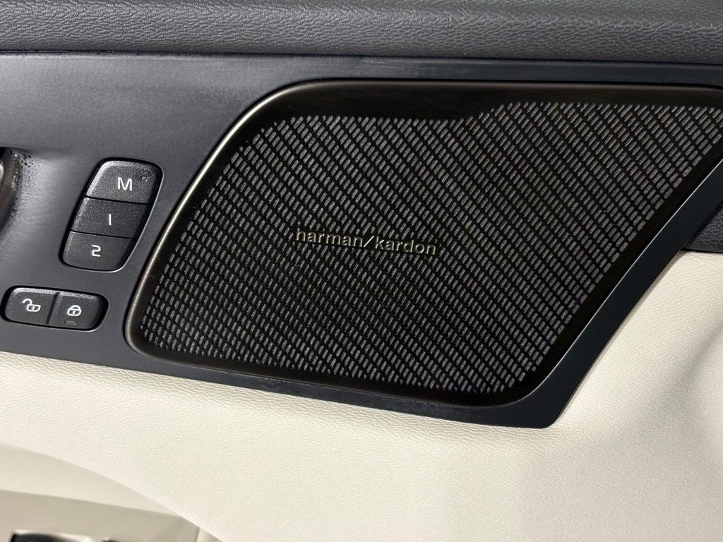 new 2026 Volvo XC60 car, priced at $60,965