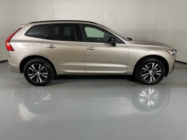 used 2025 Volvo XC60 car, priced at $39,400