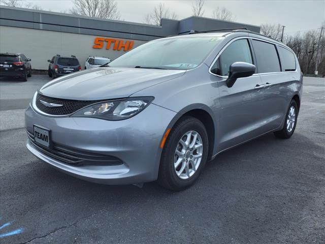 used 2017 Chrysler Pacifica car, priced at $15,990