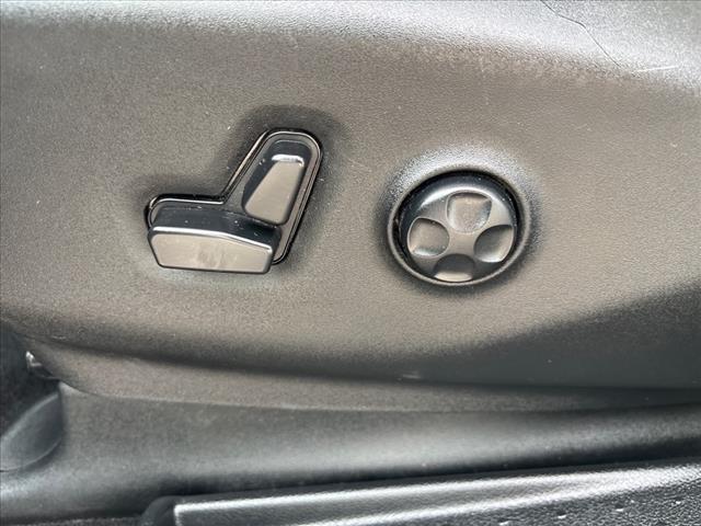 used 2018 Chrysler Pacifica car, priced at $13,490