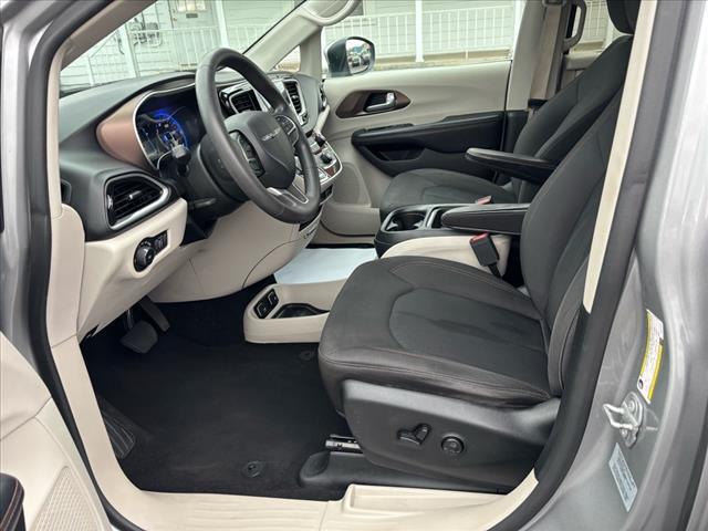 used 2017 Chrysler Pacifica car, priced at $14,990