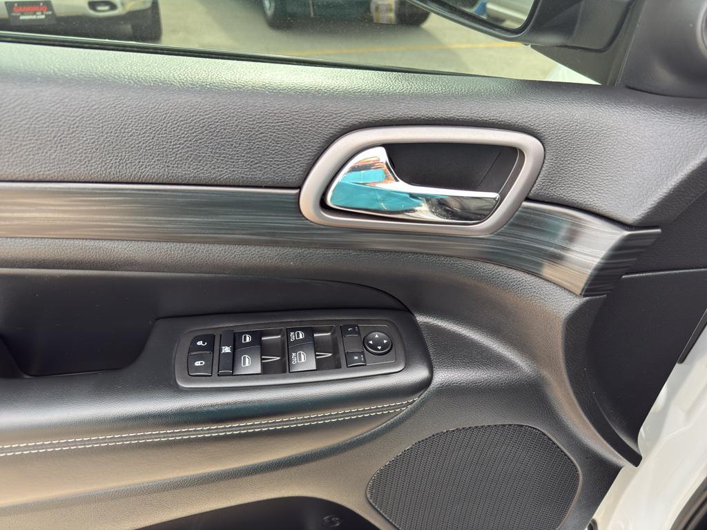 used 2021 Jeep Grand Cherokee car, priced at $29,795