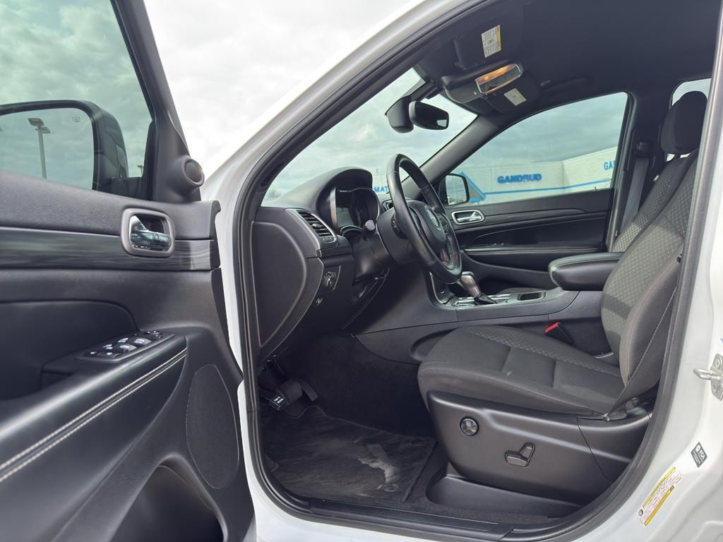 used 2021 Jeep Grand Cherokee car, priced at $29,795