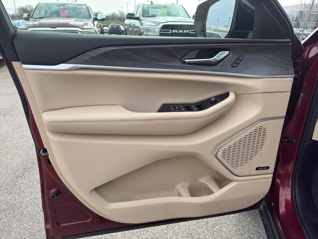 used 2022 Jeep Grand Cherokee L car, priced at $32,995
