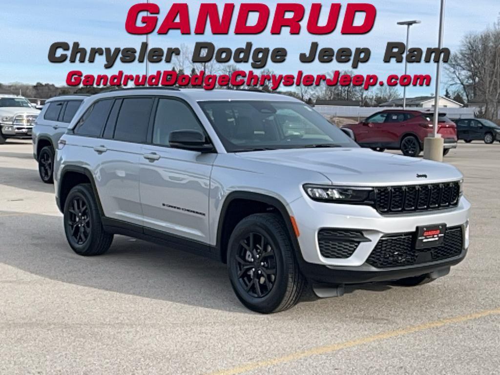 new 2025 Jeep Grand Cherokee car, priced at $46,279