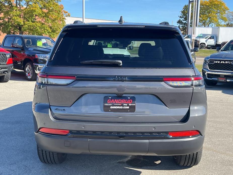 new 2025 Jeep Grand Cherokee car, priced at $47,759