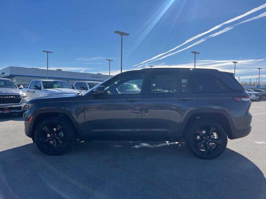 new 2025 Jeep Grand Cherokee car, priced at $47,759