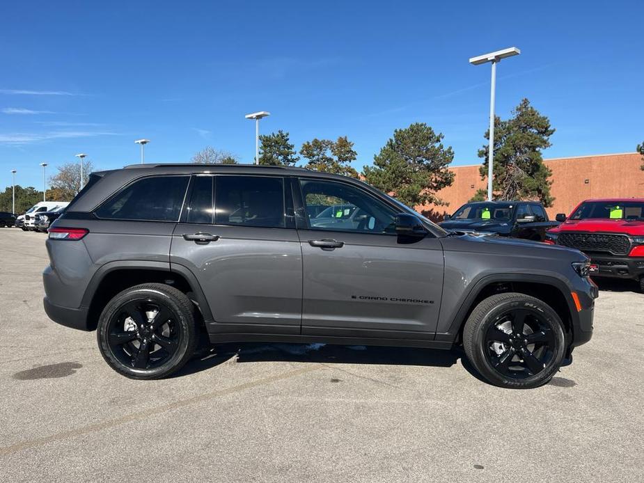 new 2025 Jeep Grand Cherokee car, priced at $47,759