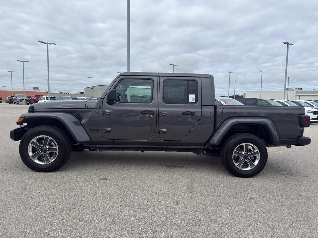 used 2024 Jeep Gladiator car, priced at $36,595