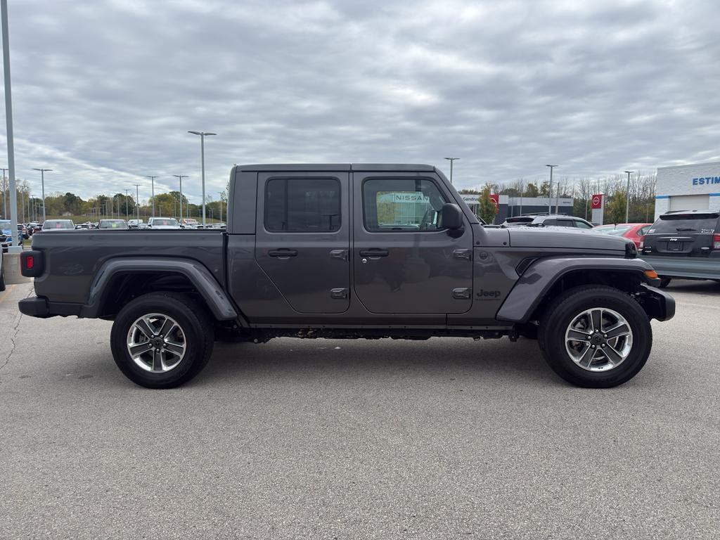 used 2024 Jeep Gladiator car, priced at $36,595