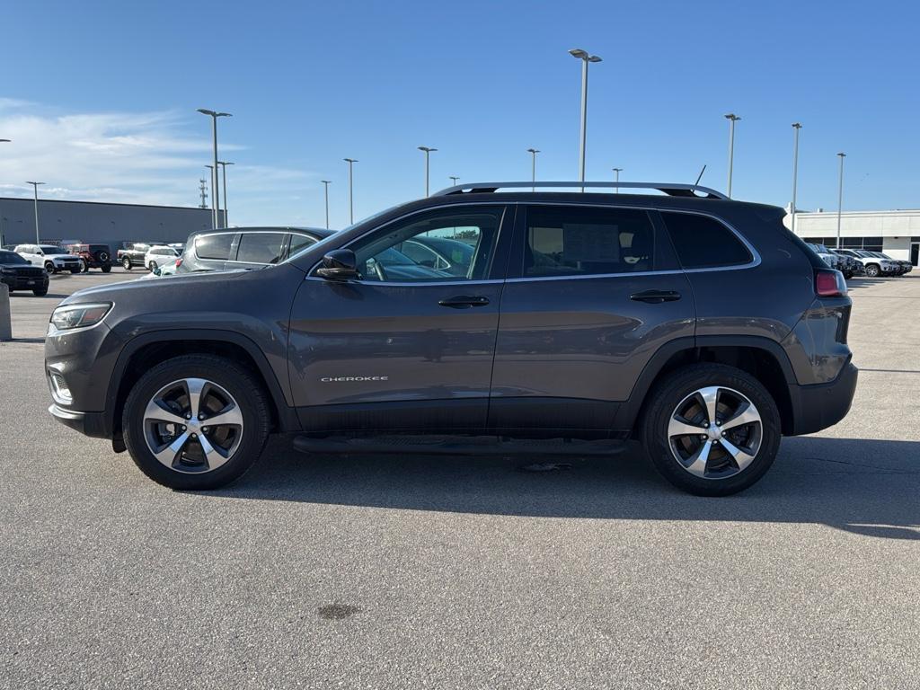 used 2019 Jeep Cherokee car, priced at $18,895