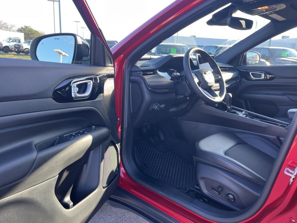 new 2025 Jeep Compass car, priced at $34,445