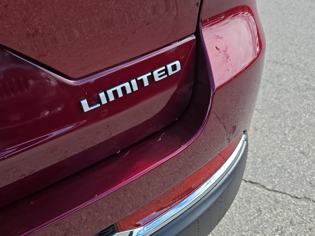 new 2025 Jeep Grand Cherokee car, priced at $49,525