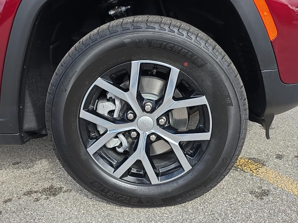 new 2025 Jeep Grand Cherokee car, priced at $49,525