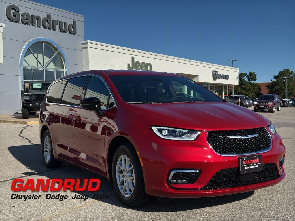 new 2026 Chrysler Pacifica car, priced at $44,238