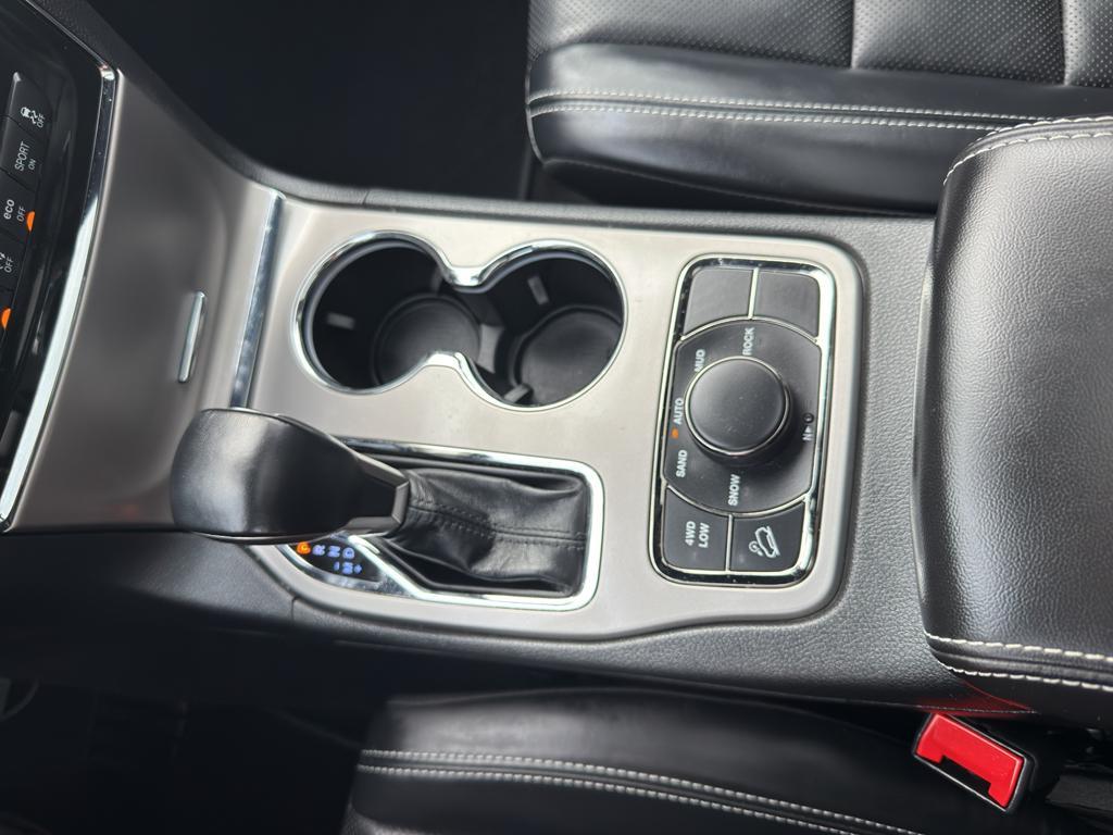 used 2021 Jeep Grand Cherokee car, priced at $31,495