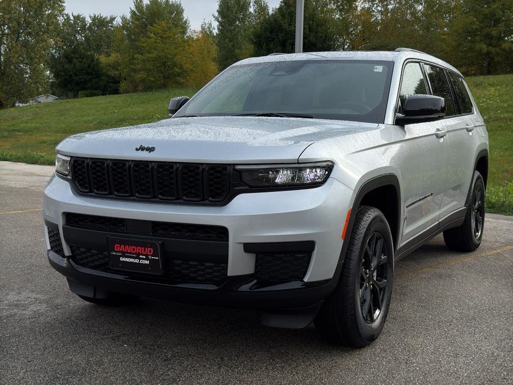 new 2025 Jeep Grand Cherokee L car, priced at $47,563