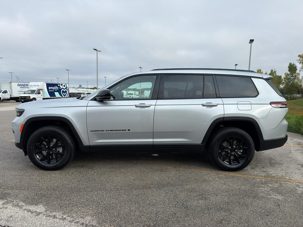 new 2025 Jeep Grand Cherokee L car, priced at $47,563