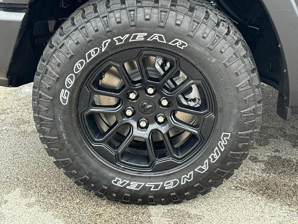 new 2025 Ram 1500 car, priced at $72,174