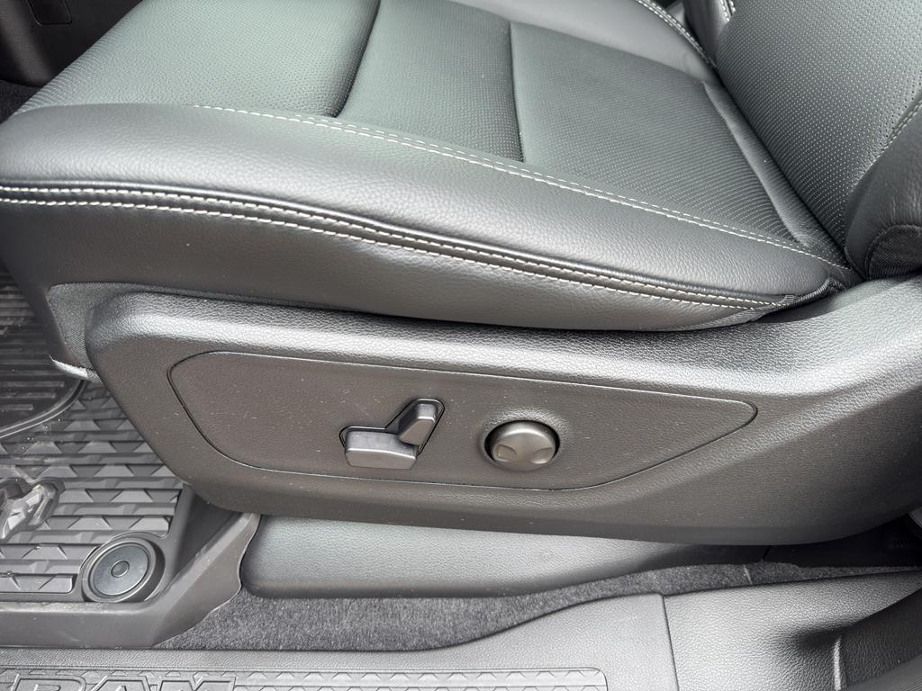 new 2025 Ram 1500 car, priced at $72,174