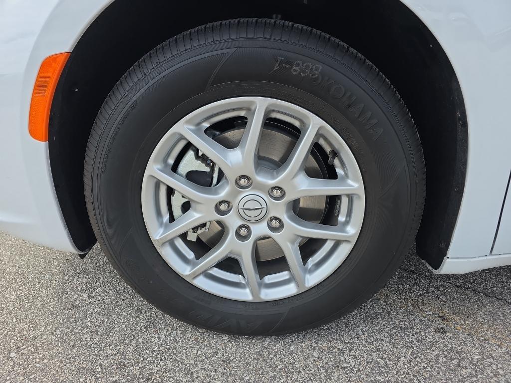 new 2026 Chrysler Pacifica car, priced at $42,792