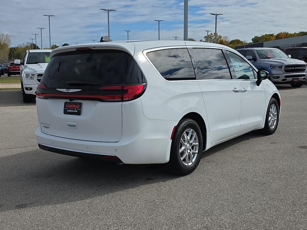 new 2026 Chrysler Pacifica car, priced at $42,792