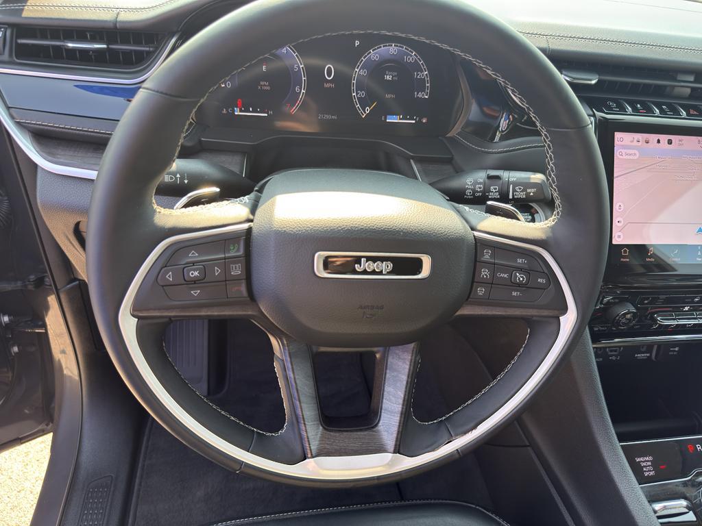 used 2022 Jeep Grand Cherokee car, priced at $34,995