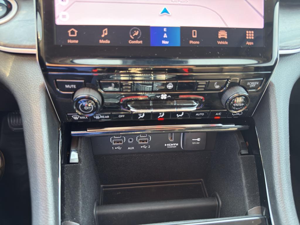 used 2022 Jeep Grand Cherokee car, priced at $34,995
