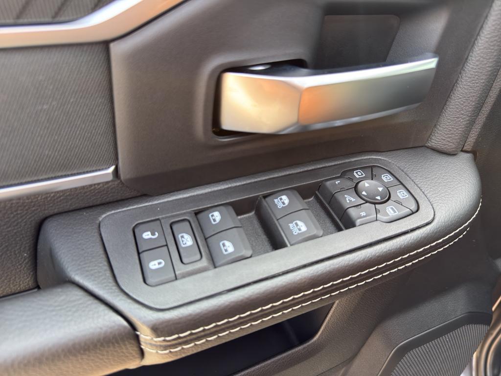 new 2025 Ram 2500 car, priced at $67,684