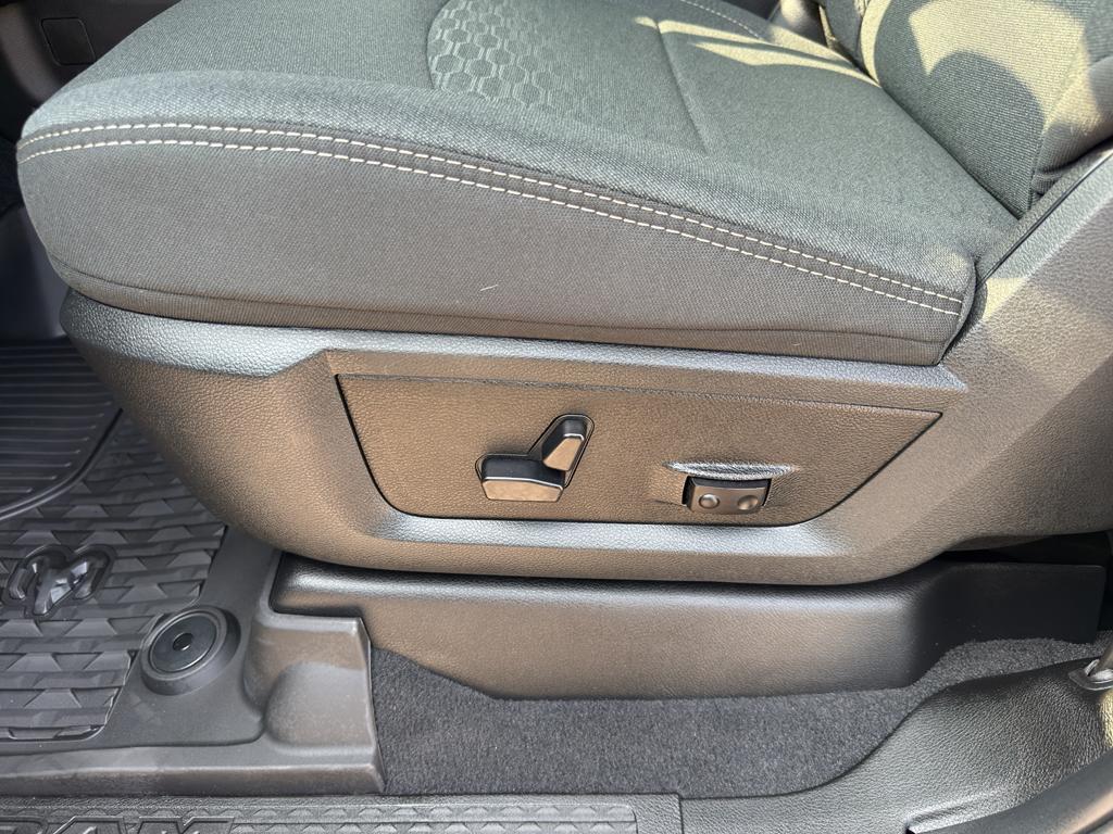 new 2025 Ram 2500 car, priced at $67,684