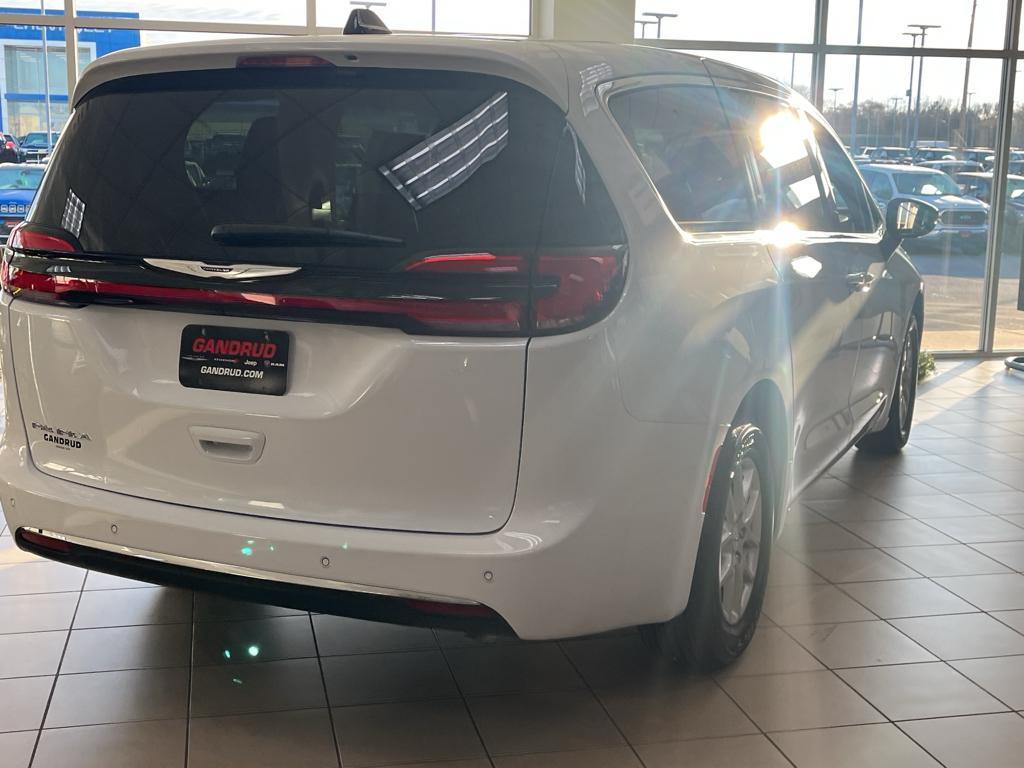 new 2025 Chrysler Pacifica car, priced at $42,999